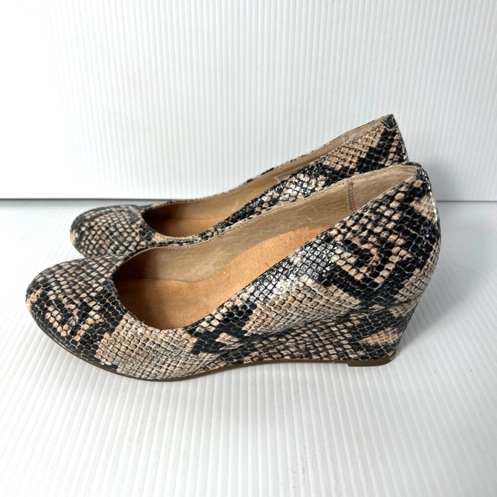 Vionic Antonia Embossed Leather Close Toe Wedges Snakeskin Print Women Size 7.5 - Picture 3 of 8